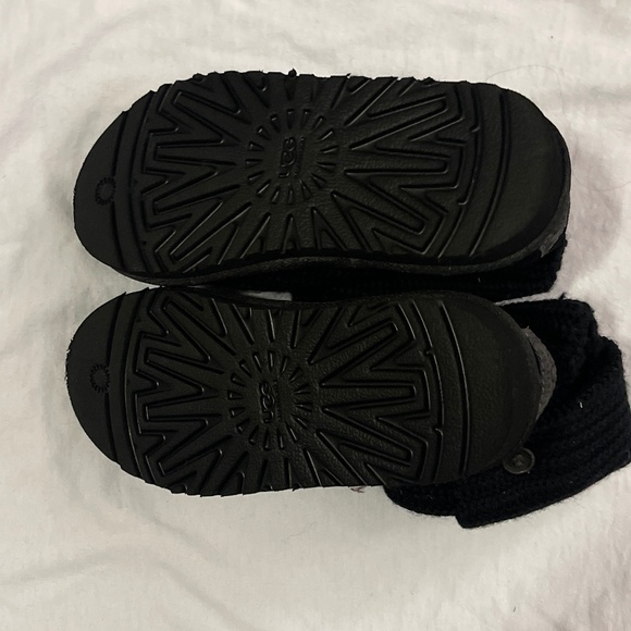 Ugggi - Picture 4 of 4